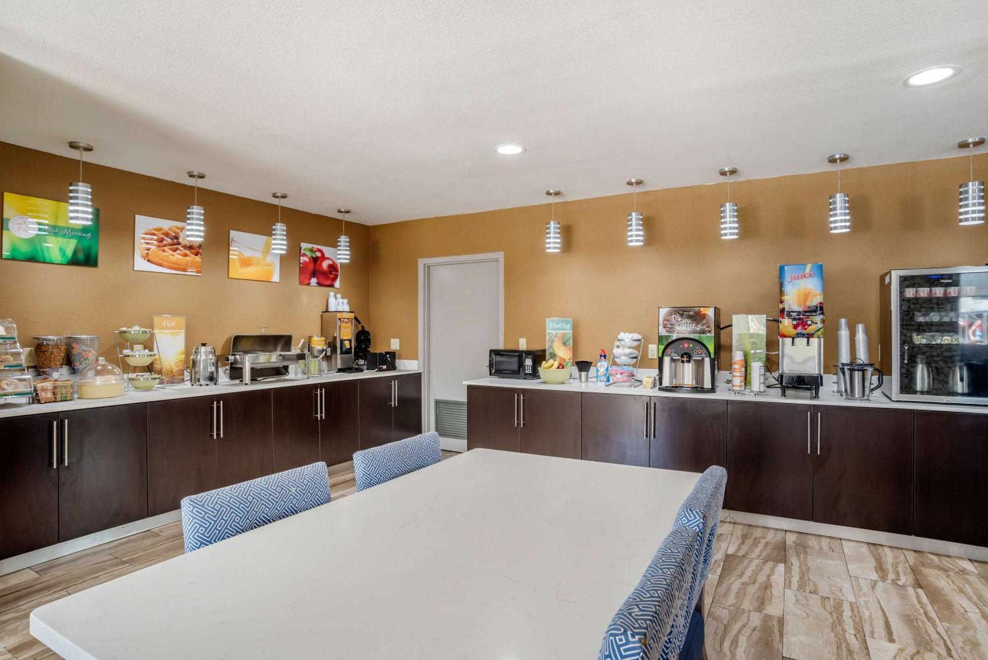 Quality Suites Baton Rouge East - Denham Springs Exteriör bild