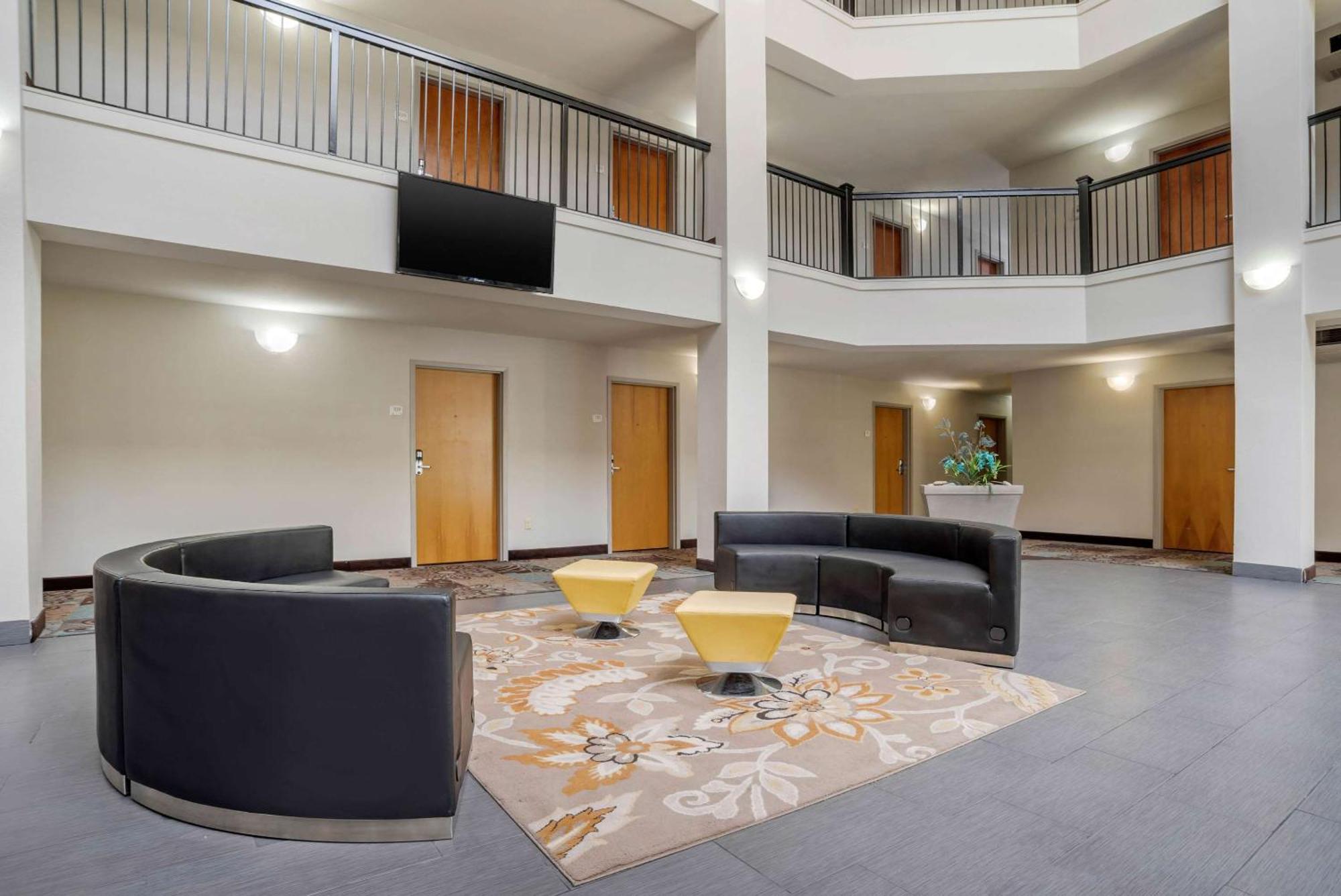 Quality Suites Baton Rouge East - Denham Springs Exteriör bild